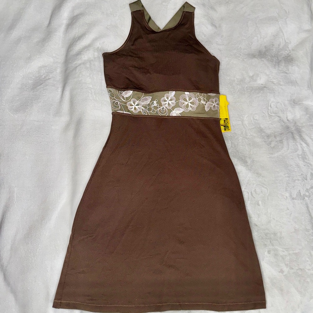 Lolë T9 Exhale Crossback Athletic Dress (NWT) size Small